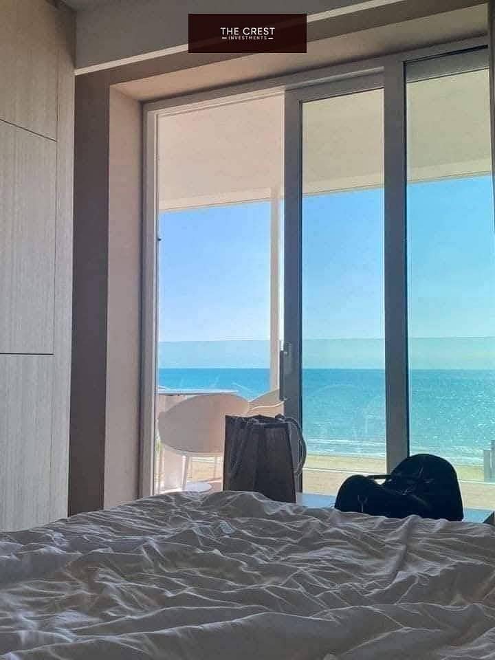 9 806d96fc-66e9-4730-940b-e4e755dd879c. jpg