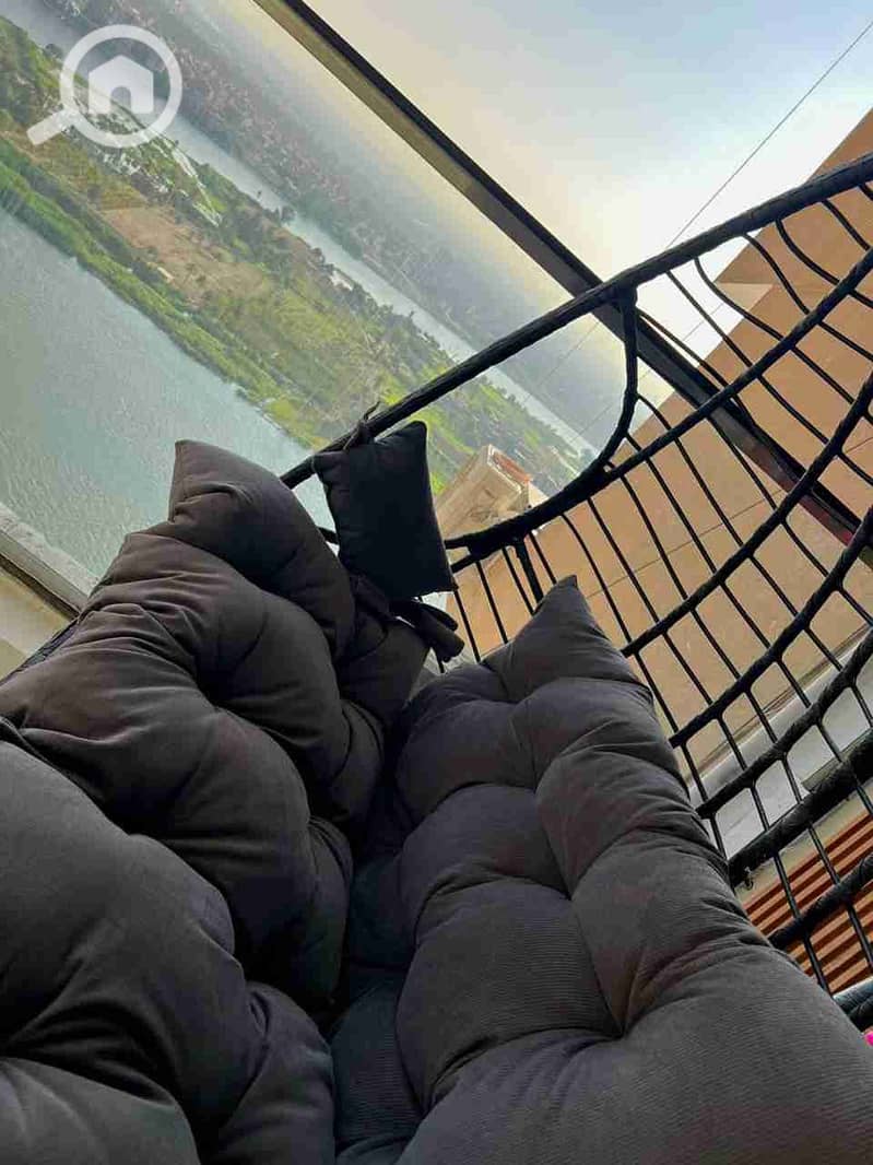 7 1000195756. jpg