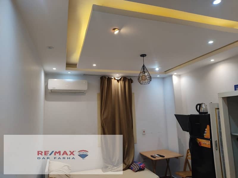 5 ef40f66d-03a5-4fac-8bbb-9a1778faadfc. jpg