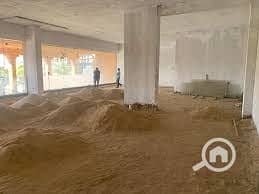 محل كبير. jpg