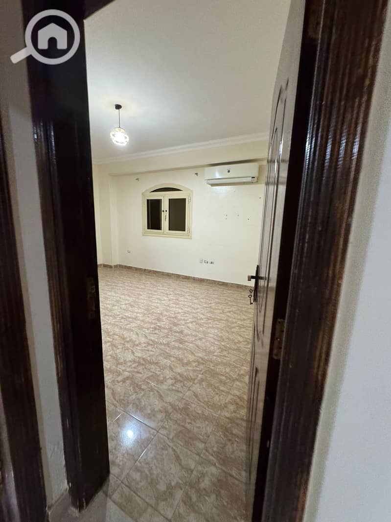 3 صورة واتساب بتاريخ 1447-03-15 في 12.40. 02_4f764fdc. jpg