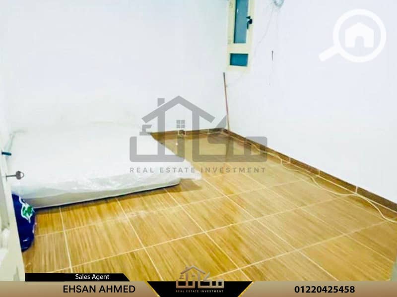 4 ade94703-ec28-42c9-9a29-f7d164f08d67. jpg