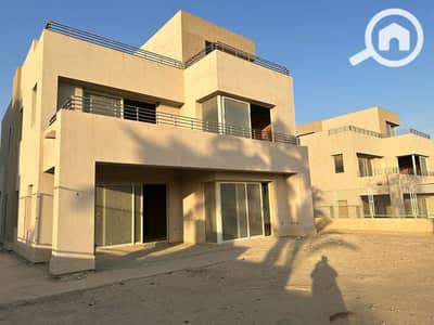 فیلا 5 غرف نوم للبيع في 6 أكتوبر، الجيزة - 518399682_24229698550031082_8868036164087848459_n. jpg