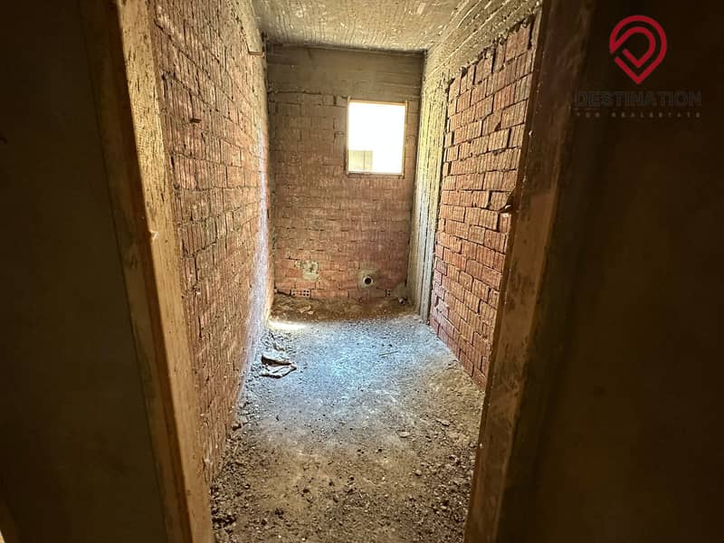 2 2d46306f-dea3-4faf-99ee-2b25ffbae436. jpg