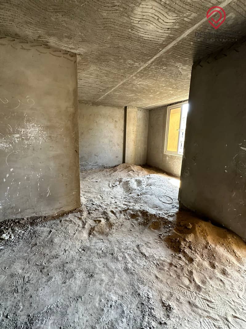 15 ee4b949a-39e9-4e9f-af55-590459ec26f7. jpg