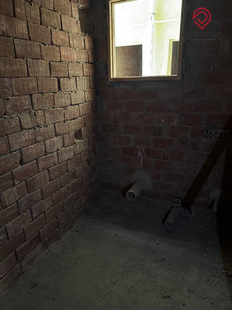 8 5ca009fe-001e-4820-9404-2484fed30a57. jpg