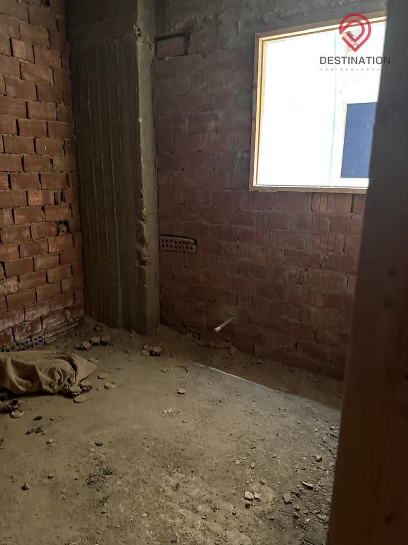 14 68a6b601-b110-4e70-8e9b-2d8a91d84cdc. jpg