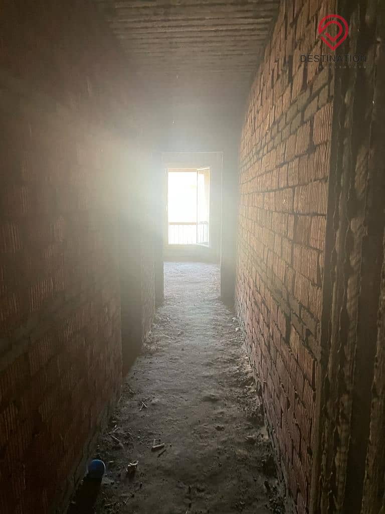 12 ac9b64bb-357b-4fe1-9ee4-c0f2802cce75. jpg