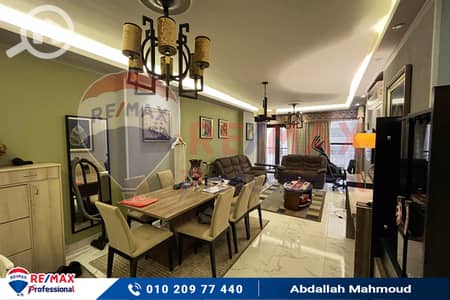 شقة 3 غرف نوم للبيع في سموحة، الإسكندرية - 00. jpg