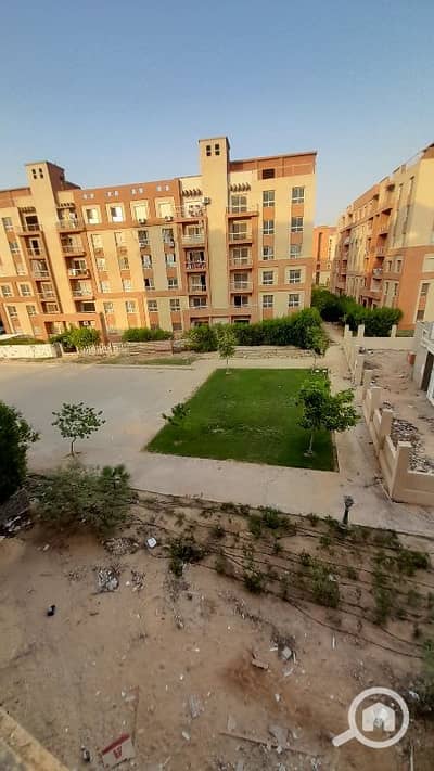 فلیٹ 2 غرفة نوم للبيع في 6 أكتوبر، الجيزة - شقه للبيع اقل من سعرها ب 100 الف _ تنفع تمويل عقاري