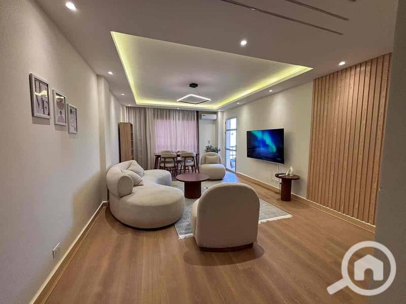 3 bd6602c4-811f-4f2c-aa51-bed8a1a710aa. jpg