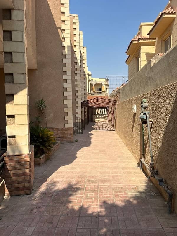 فيلا بالعبور الحي السابع