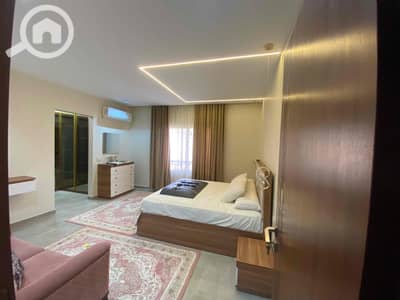 شقة 3 غرف نوم للايجار في الشيخ زايد، الجيزة - 7e8a9692-78c3-4293-805e-b3fb2a44d476. jpg