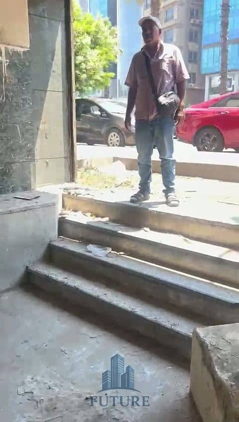 14 WhatsApp Video 2025-09-08 at 21.58. 11_0e793c33. mp4_20250908_220648.569. jpg