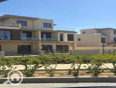 4 Bedroom Villa for Sale in Sheikh Zayed, Giza - 89201f3d-0d59-4de0-9129-958c65e6d16b. jpg