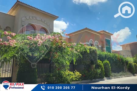 فیلا 6 غرف نوم للبيع في عجمي، الإسكندرية - 001. jpg
