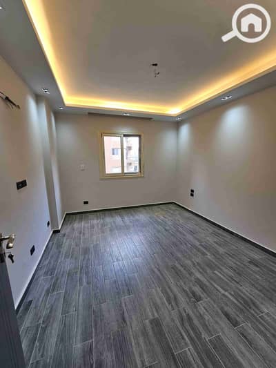 4 Bedroom Flat for Sale in Hadayek October, Giza - 20250602_155057. jpg