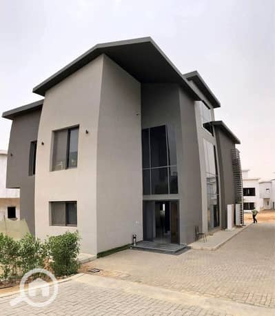 3 Bedroom Townhouse for Sale in New Cairo, Cairo - 539223175_122218235270118616_2050352495700945897_n. jpg