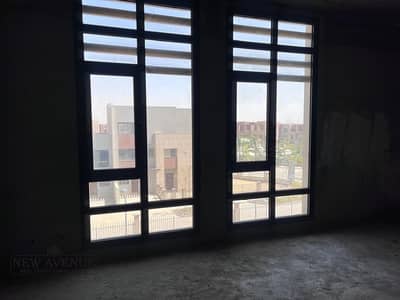 Office for Sale in New Cairo, Cairo - IMG-20250909-WA0002. jpg