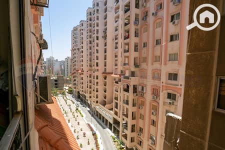 3 Bedroom Flat for Sale in Laurent, Alexandria - 1. jpg