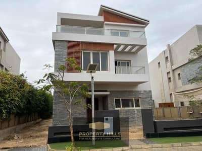 4 Bedroom Twin House for Sale in Sheikh Zayed, Giza - WhatsApp Image 2024-05-22 at 6.53. 55 PM (1). jpeg