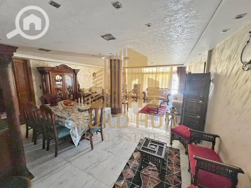 4 e5ab6815-9aff-4e17-a3f8-72f5c775ad5f. jpeg