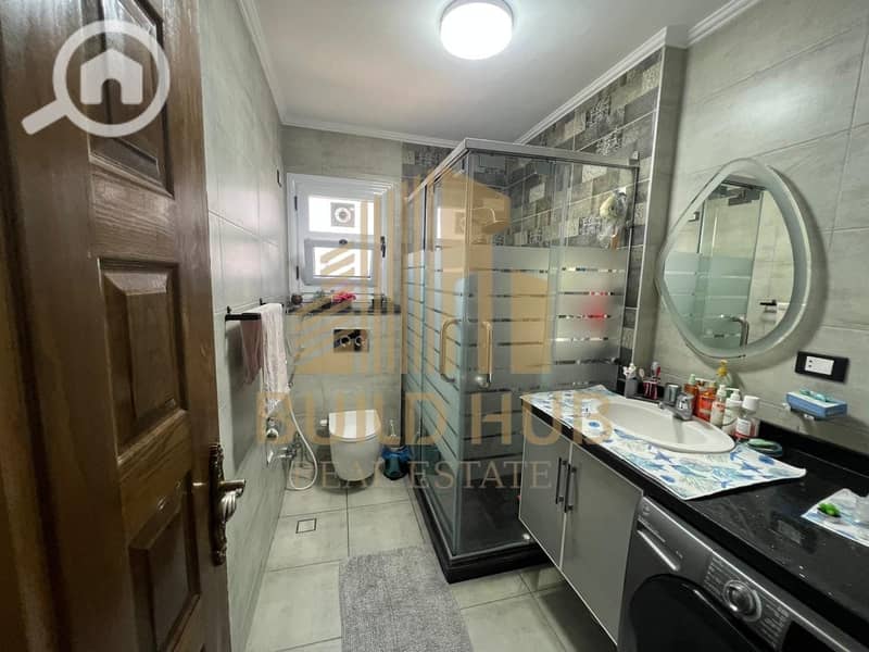 9 a18a5d67-0cb0-4b2d-93ca-860a84059a5b. jpeg