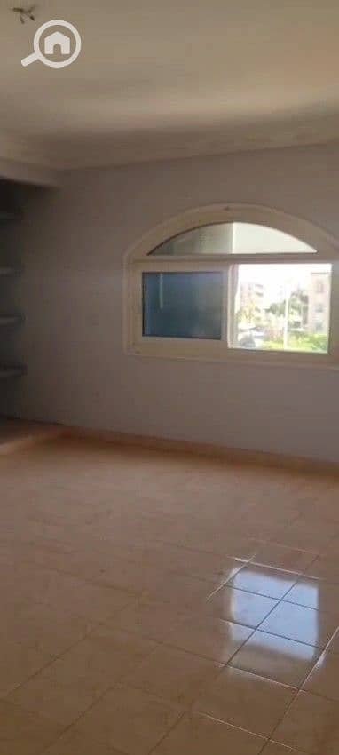 8 شقه ايجار بالتجمع الخامس - frame at 1m34s. jpg