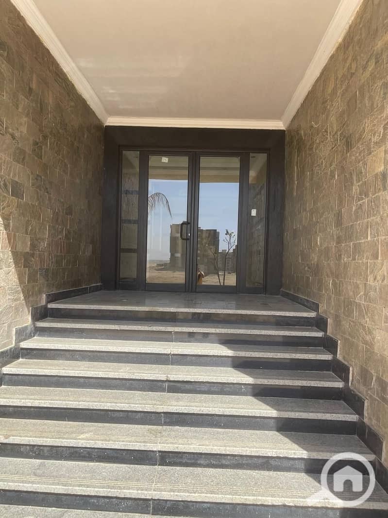 9 16c842ba-2fbe-4832-a67a-967cdd00c6bb. jpg