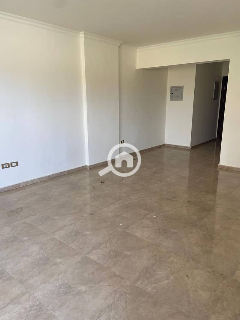 10 34d045e2-de46-4626-b65c-6b1cbe52dffe. jpg