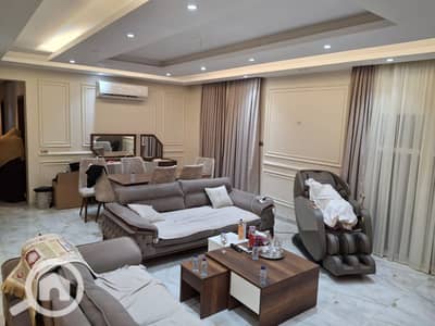 شقة 4 غرف نوم للايجار في القاهرة الجديدة، القاهرة - IMG-20250903-WA0278. jpg