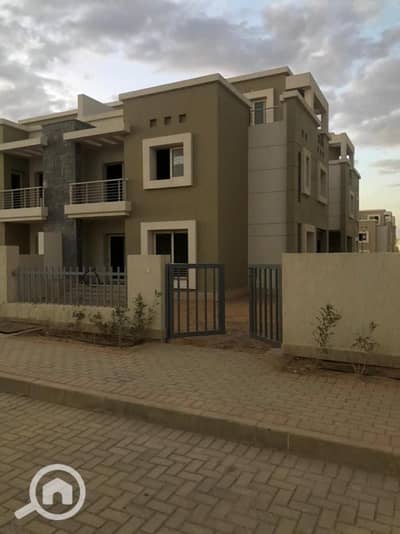 توين هاوس 4 غرف نوم للبيع في القاهرة الجديدة، القاهرة - 8f4b8e50-2ab2-4954-a725-46ce5e222f01. jpg