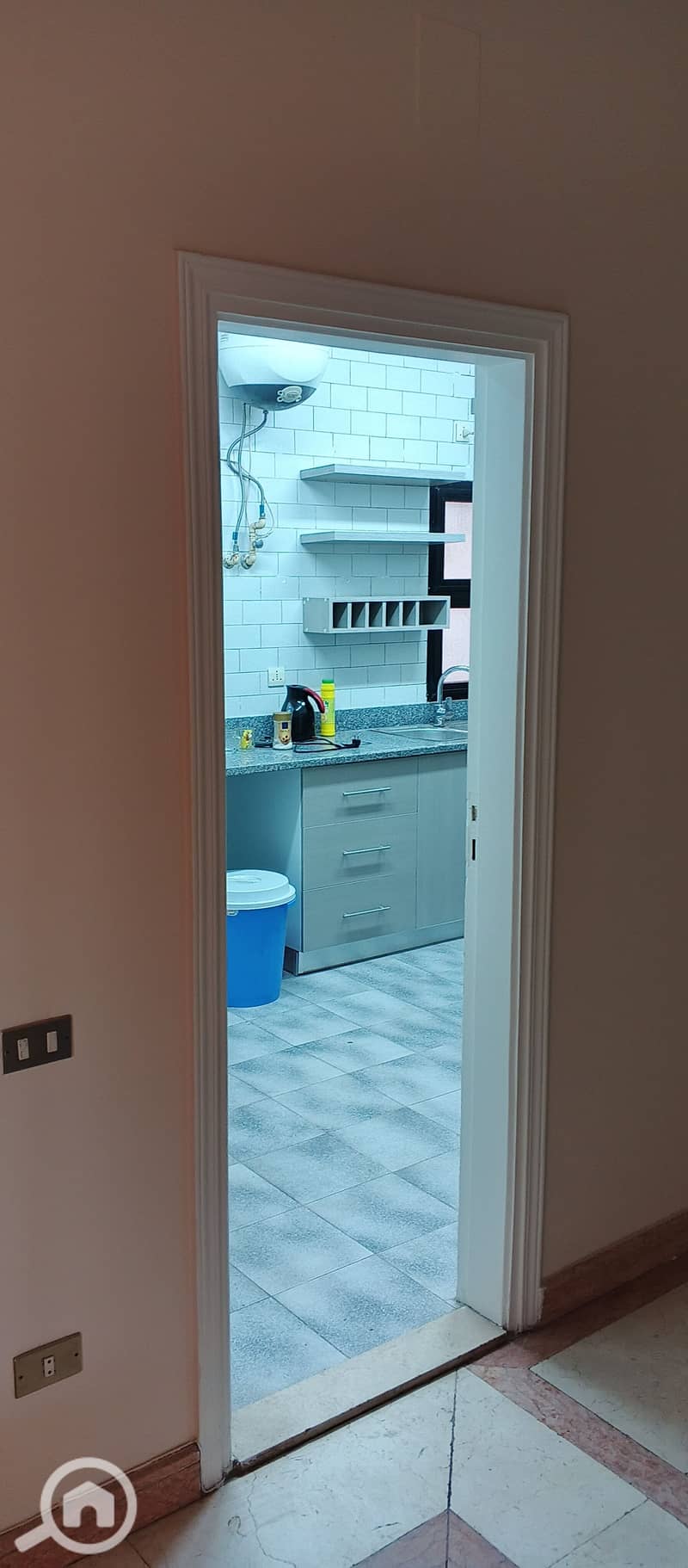 8 1000147900. jpg