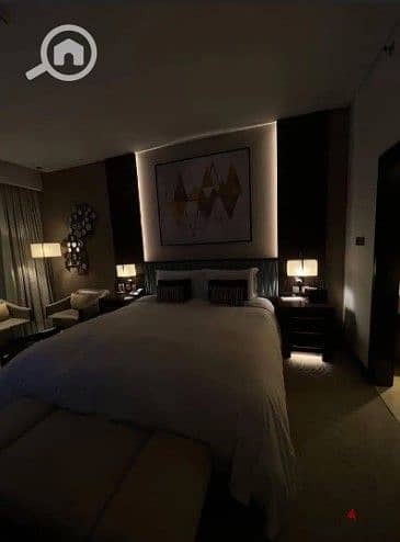 8 مارك جاردنز. jpg