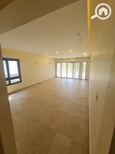 3 Bedroom Flat for Sale in Sheikh Zayed, Giza - IMG-20250911-WA0028. jpg