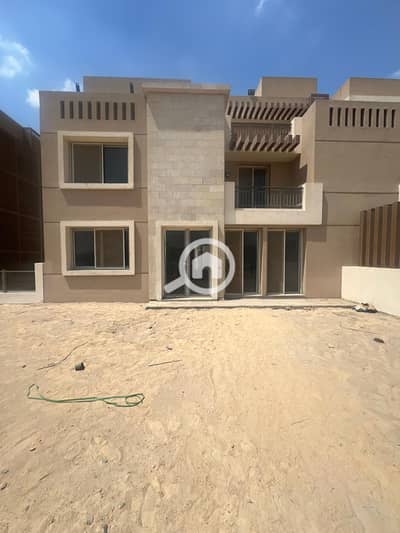 5 Bedroom Townhouse for Sale in New Cairo, Cairo - ce68e4a5-71c3-476f-82c7-581bf3c4238f. jpeg