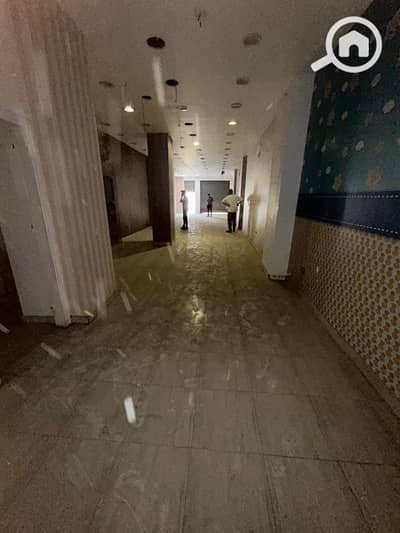 مطعم و كافيه  للايجار في مصر الجديدة، القاهرة - محل تجارى للايجار شارع رئيسي مطعم كافيه اى نشاط مكتب ورك اسبيس