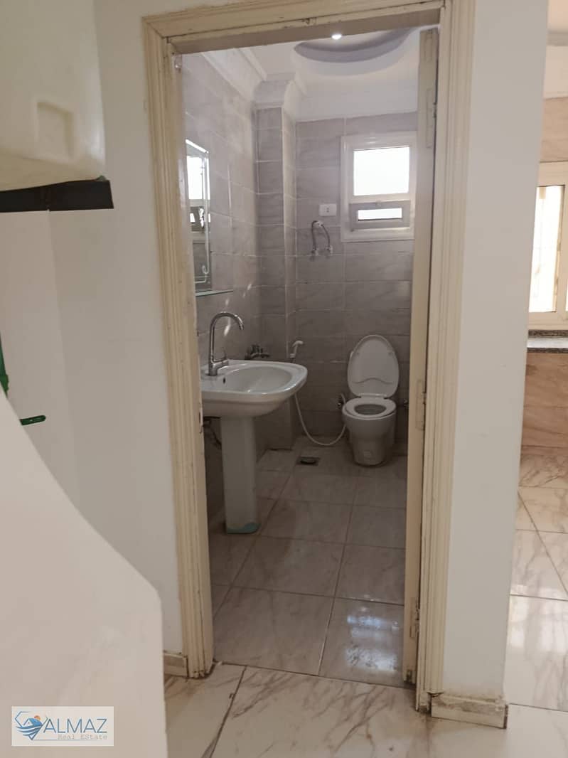 4 IMG-20250911-WA0100. jpg