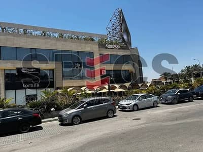 محلات تجارية  للايجار في 6 أكتوبر، الجيزة - IMG-20250911-WA0006. jpg