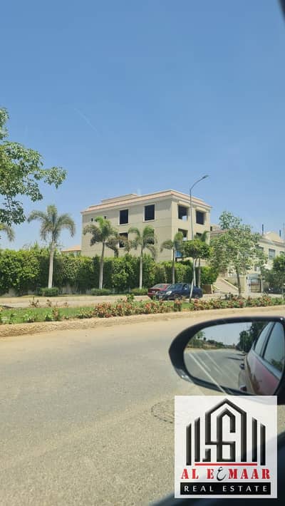 مجمع تجاري  للايجار في 6 أكتوبر، الجيزة - IMG-20250715-WA0009. jpg