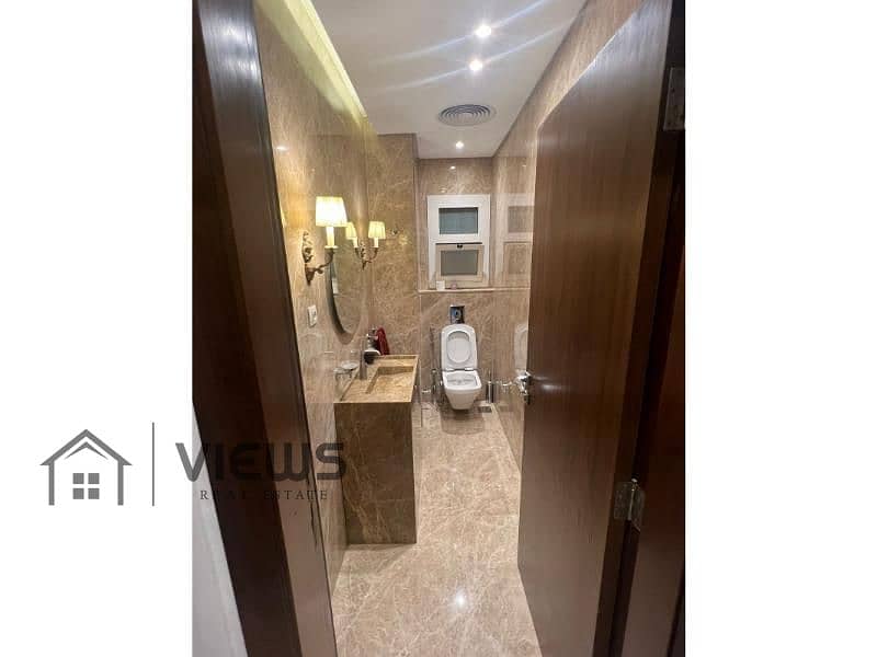 4 c9784cd4-c5b3-4b21-8cbc-16a3cb8701ee. jpg