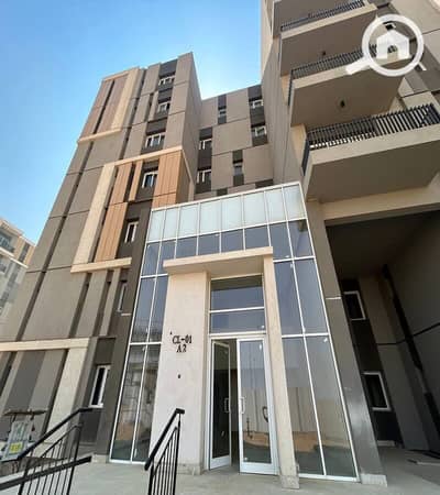 4 Bedroom Flat for Sale in Mostakbal City, Cairo - IMG-20250602-WA0088. jpg