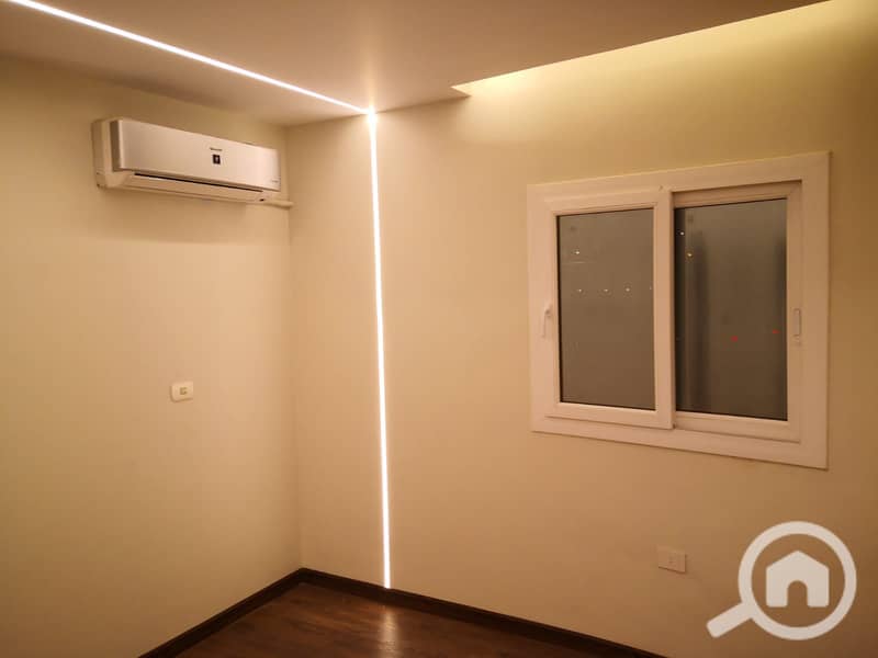 5 صورة واتساب بتاريخ 1447-03-18 في 22.18. 26_e75784a9. jpg