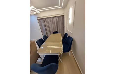 شقة 3 غرف نوم للايجار في الشيخ زايد، الجيزة - IMG-20250507-WA0210. jpg