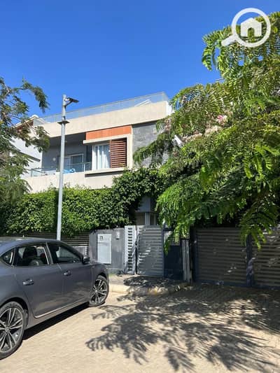 5 Bedroom Villa for Sale in Sheikh Zayed, Giza - c2b21870-7ab7-4a90-b203-5dd3d873350f. jpeg