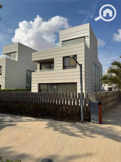 5 Bedroom Villa for Sale in Shorouk City, Cairo - 480246552_122112220412773458_866328651779181378_n. jpg