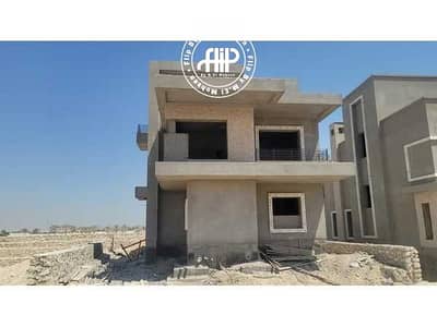 4 Bedroom Villa for Sale in 6th of October, Giza - d45bB3iNm11LlYdTpBB8pZV3xxzpDCYQW4Z398LW. jpeg