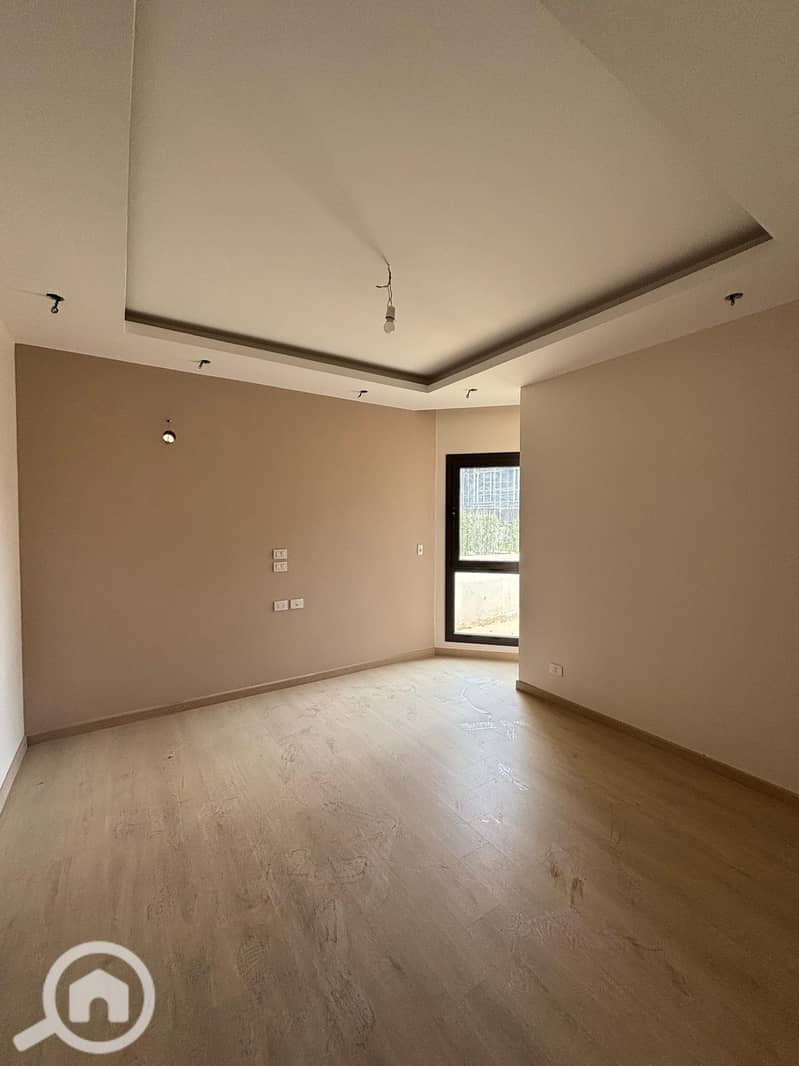6 1000956783. jpg