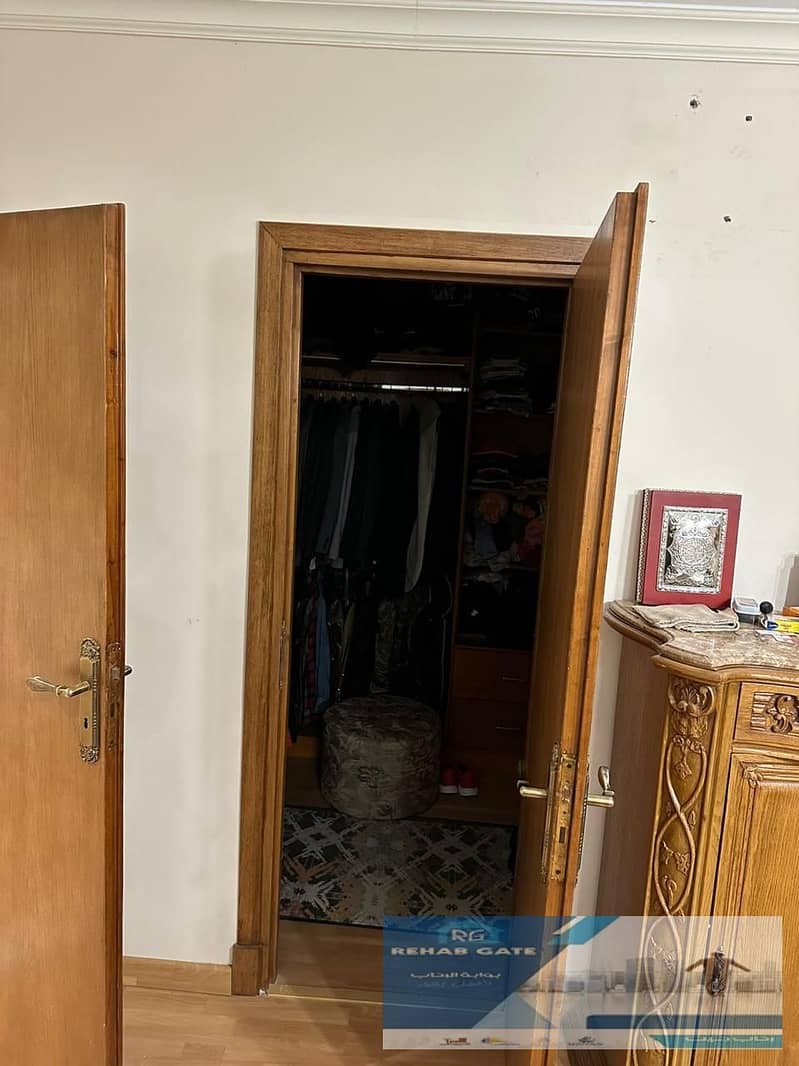 18 408afd58-12f1-45ce-a1b0-3a02aef3d100. jpg