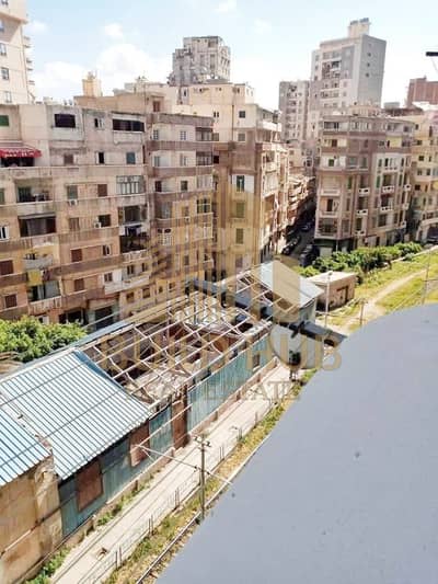 شقة 3 غرف نوم للايجار في سيدي جابر، الإسكندرية - IMG-20250913-WA0033. jpg